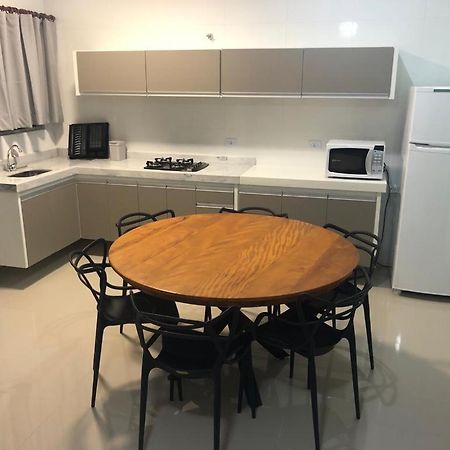 Apartamento Aconchegante Em Frente A Praia. أوباتوبا المظهر الخارجي الصورة